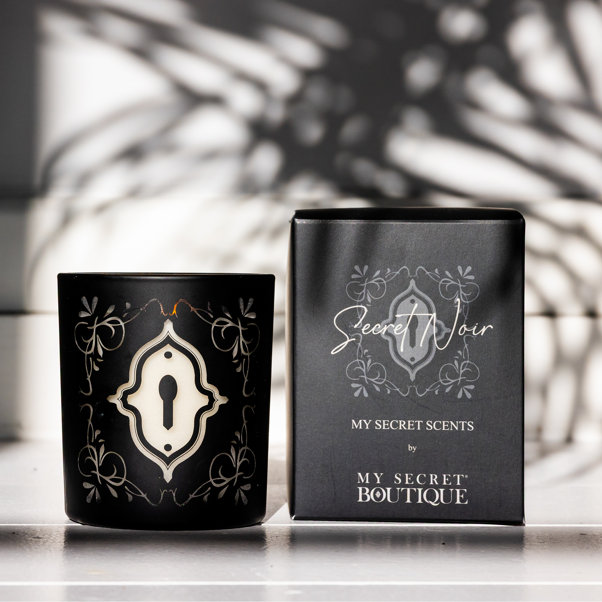 Secret Noir Scented Candle